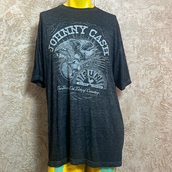 Johnny Cash “The Rough Cut King of Country” Tee - Picture 1 of 8